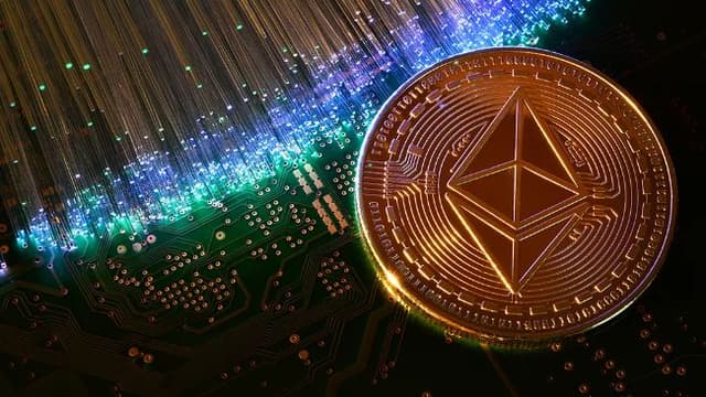 Ethereum Price Fails to Break $3,000—Is the Uptrend in Danger?